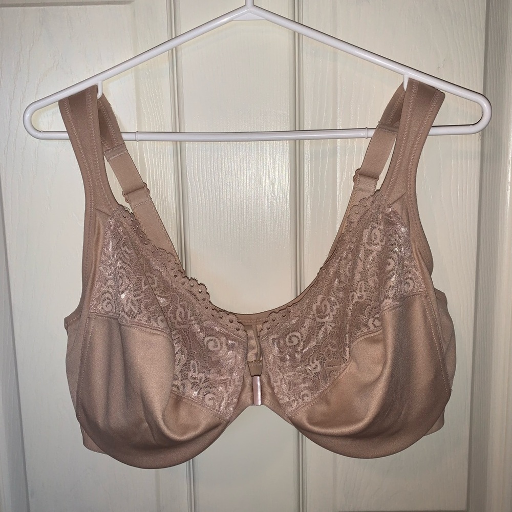 Elegant 36G Lace Front-Closure Bra
